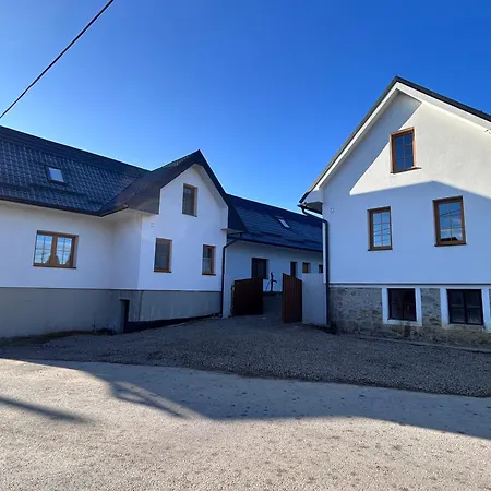 Dubovsky Dvor Dubove