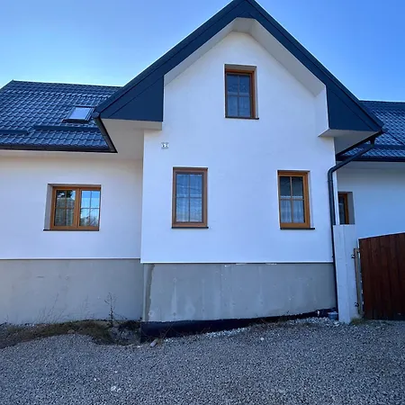 Dubovsky Dvor בית נופש Dubove